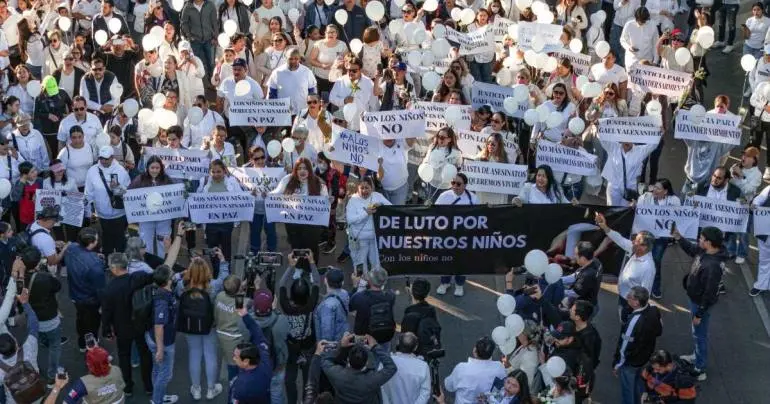 Sheinbaum se solidariza con familia de niños asesinados en Culiacán