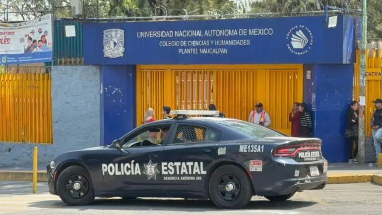 Alumno del CCH Naucalpan ataca con arma blanca a profesor durante clase