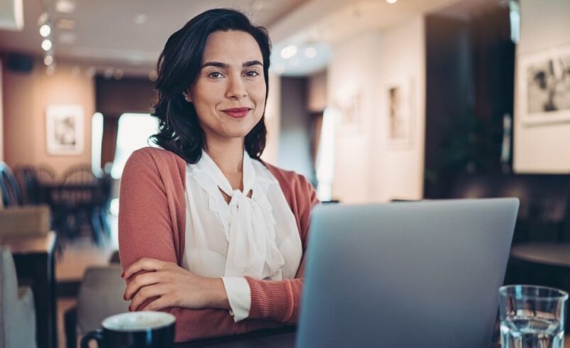 8M: Solo el 20% de las mujeres en bienes raíces tiene su propia agencia