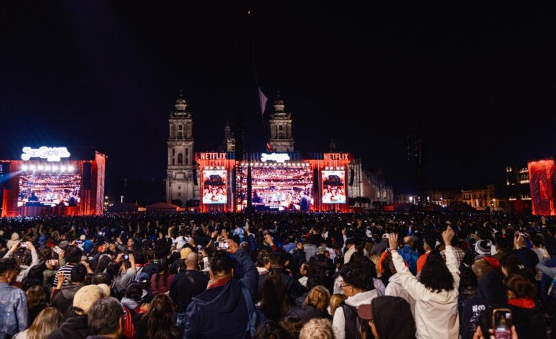Más de 170 mil corazones latieron al unísono en el Zócalo capitalino para rendir tributo al eterno Divo de Juárez, en una noche llena de música, nostalgia y amor por su legado