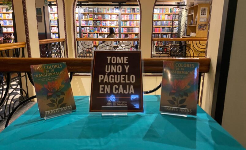 Shulamit Graber: Los colores de tu transformación, no es un libro para ser leído con los ojos de la mente, sino con los del alma