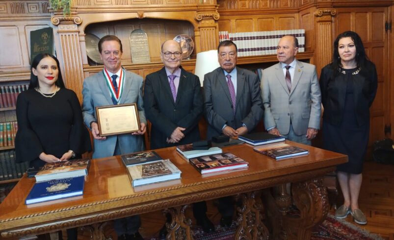 Ricardo Camacho ingresa a la Sociedad Mexicana de Ciencias y Humanidades