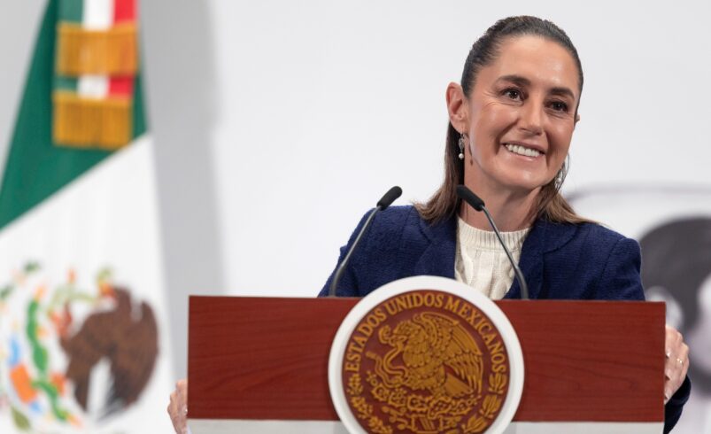 Acuerdo para fijar precio de exportación del jitomate, propuesto por productores: Sheinbaum