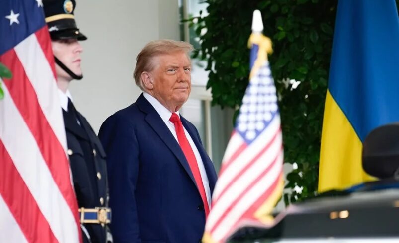 Trump celebra el nuevo mapa electoral de Texas, que haría sumar más escaños a los republicanos